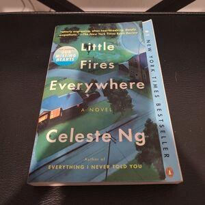 Little fires everywhere by Celeste Ng paperback